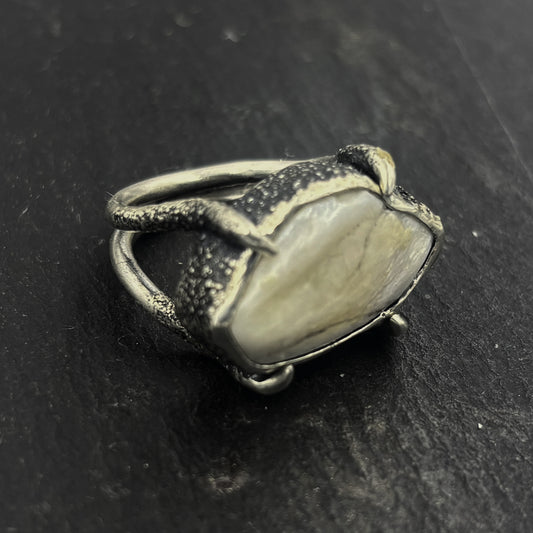 WALLOW ring