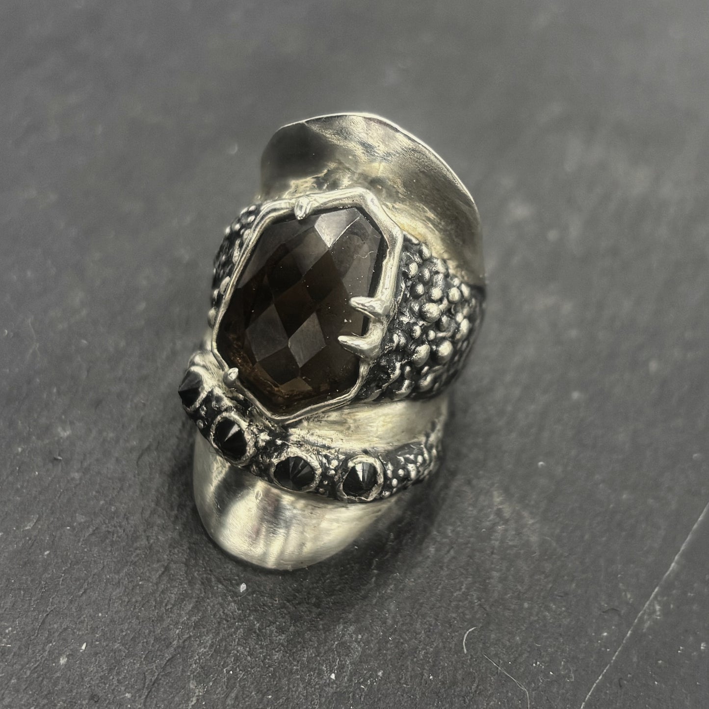 Shield ring