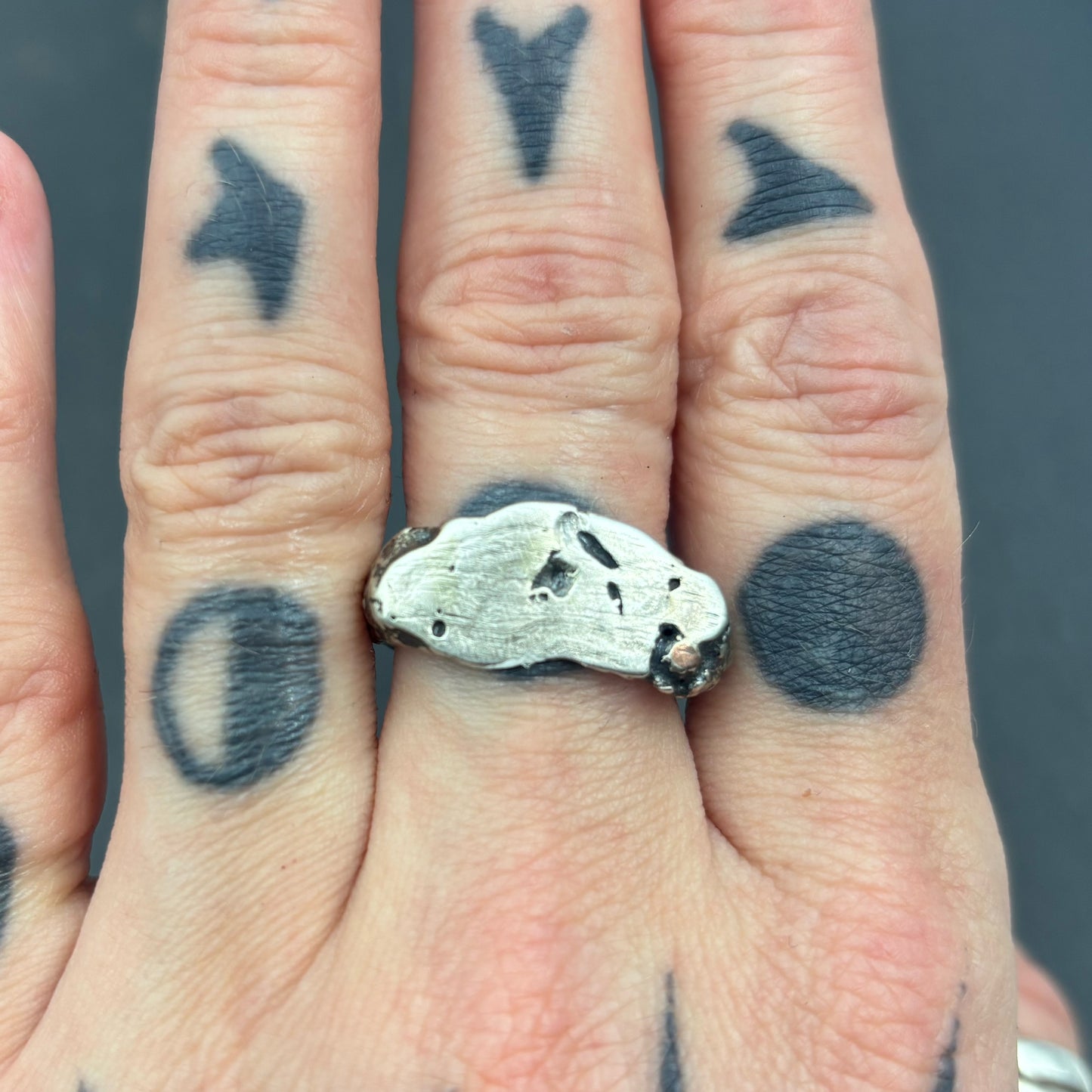 CROSSCUT ring