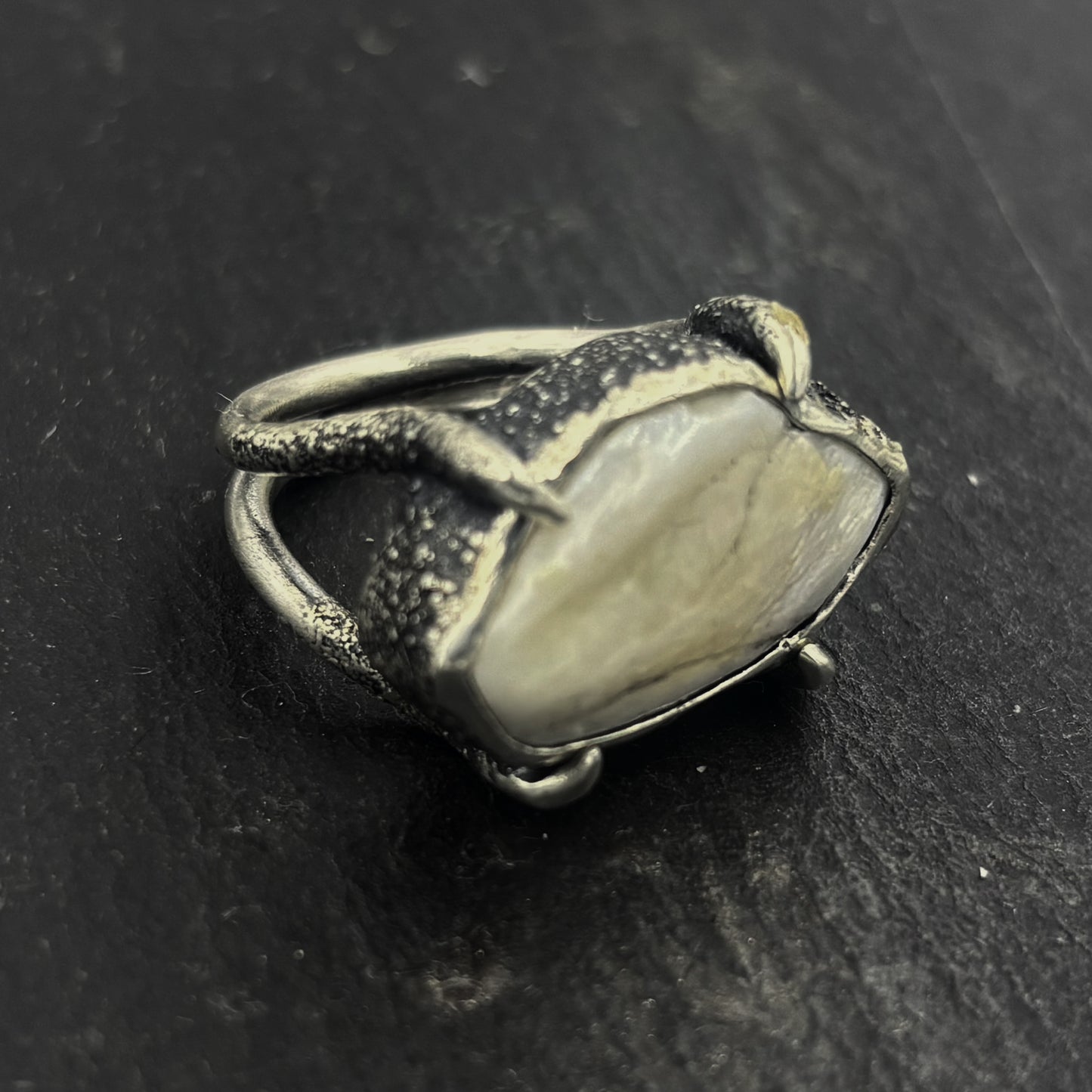 WALLOW ring