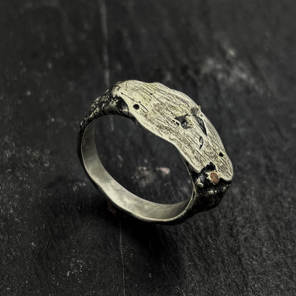 CROSSCUT ring