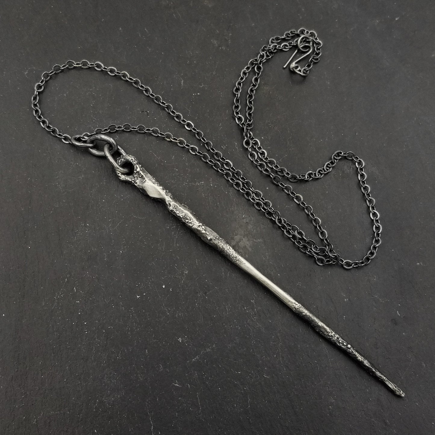 Axis pendant