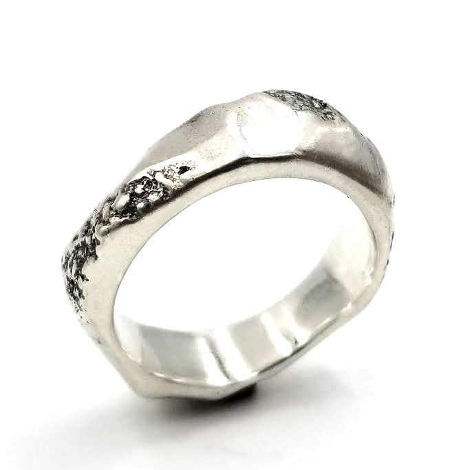 Detritus ring