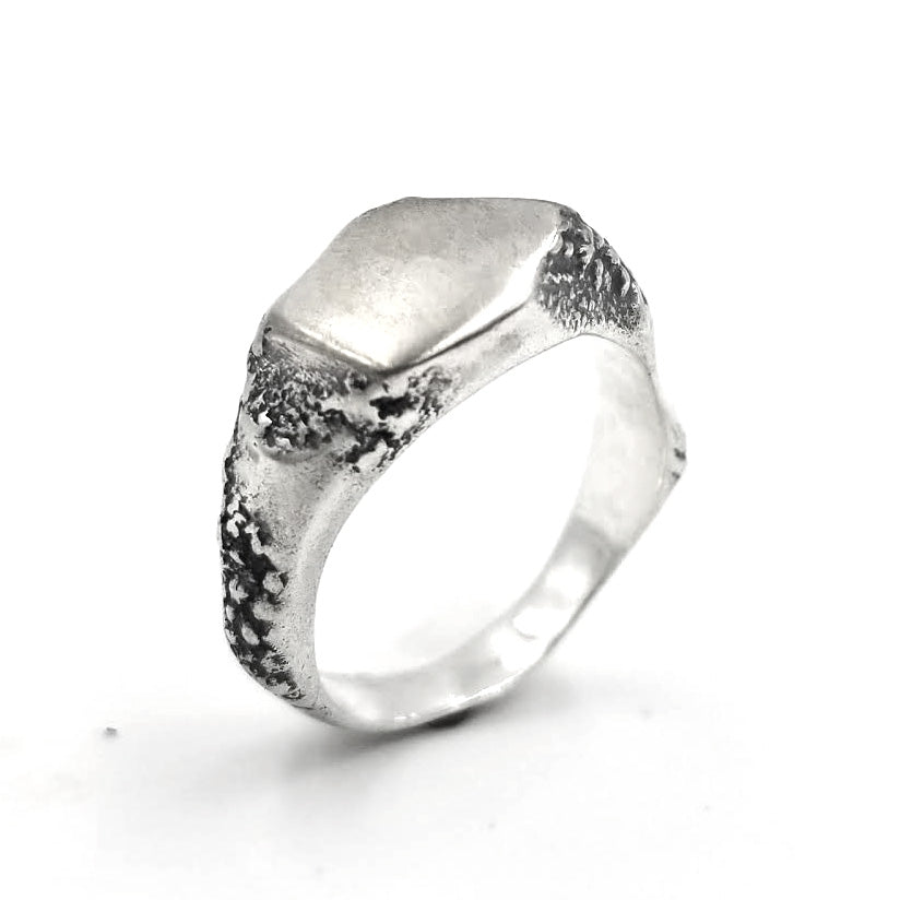 Parallax ring