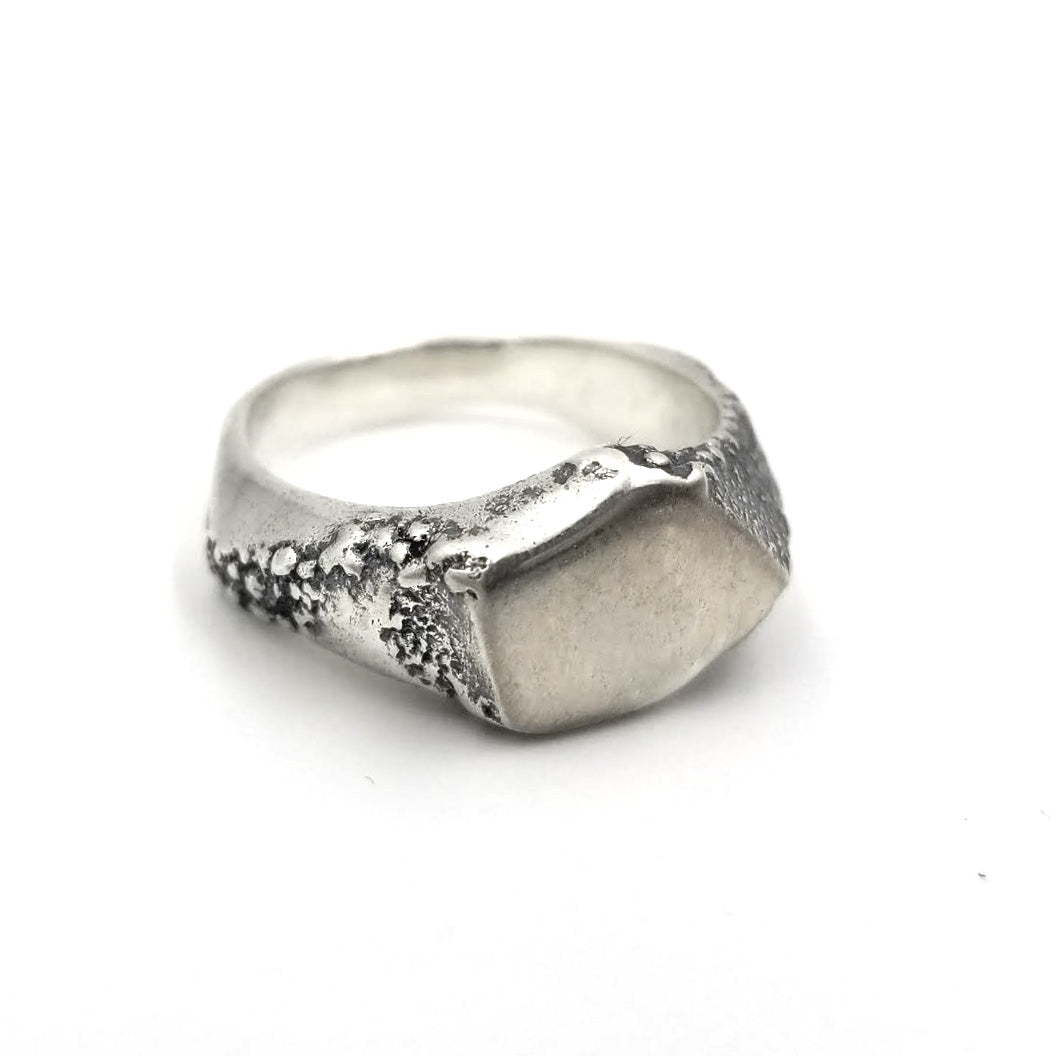 Parallax ring